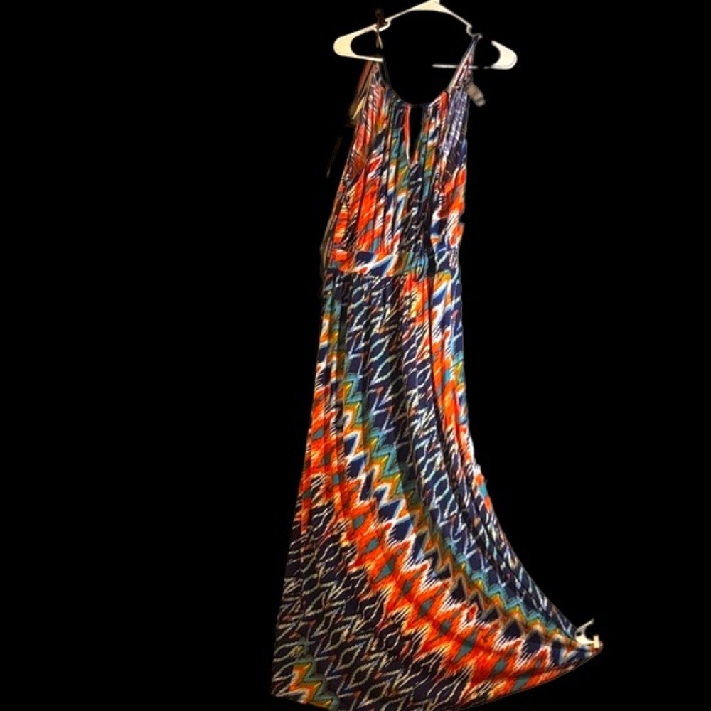 NWOT-Bisou Bisou Multicolor Zigzag Maxi Dress